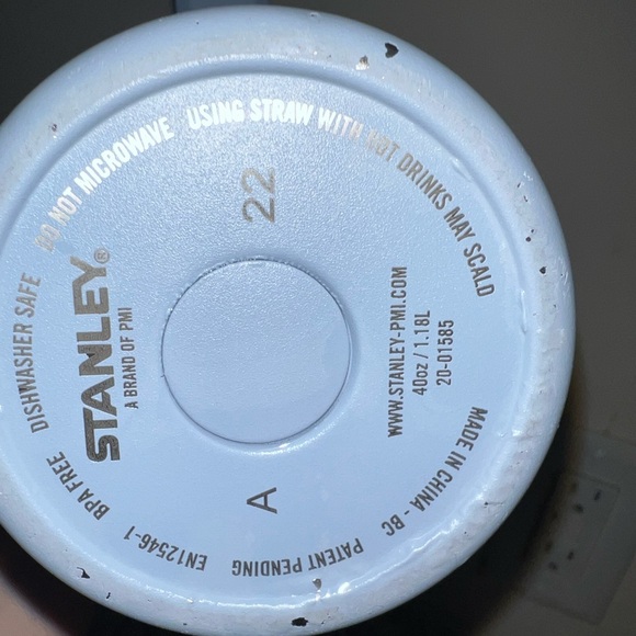 Original 40oz Stanley Quencher - Picture 4 of 4